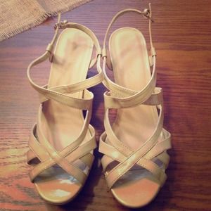 Kelly and Kate  tope colored wedges