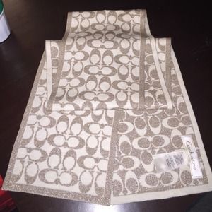 Coach scarf
