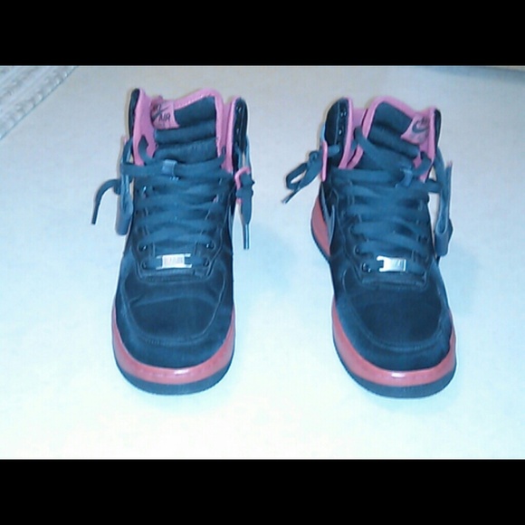 Nike air force ones mid