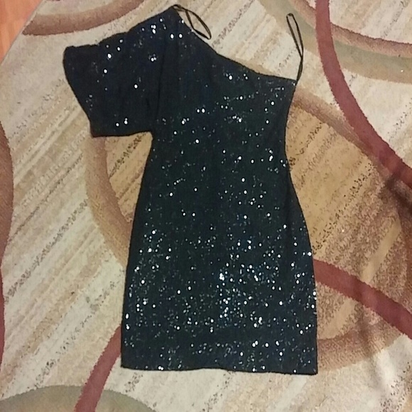Black sequins dress