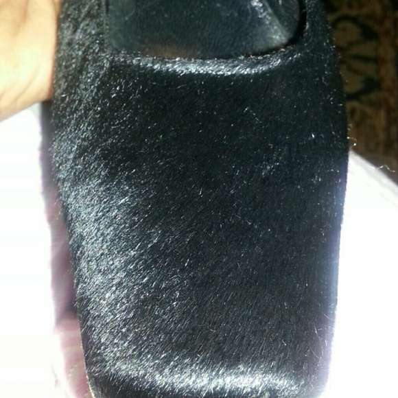 Heels - Picture 4 of 4