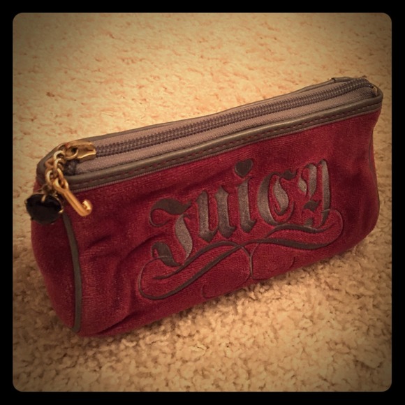 Juicy Couture Accessories - Makeup bag