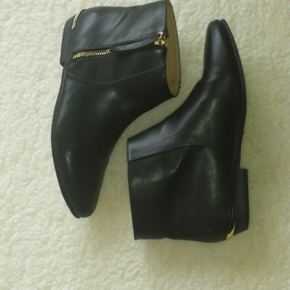 Faux leathet booties