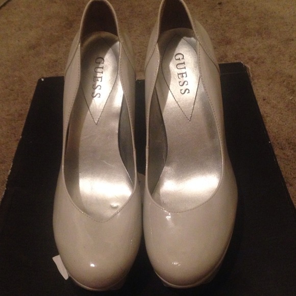 Guess grey heels