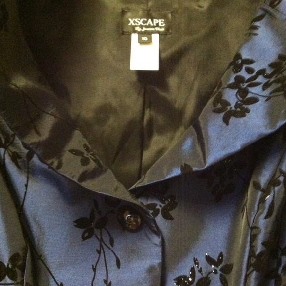 STUNNING "XSCAPE" DRESS JACKET!! - Picture 2 of 4