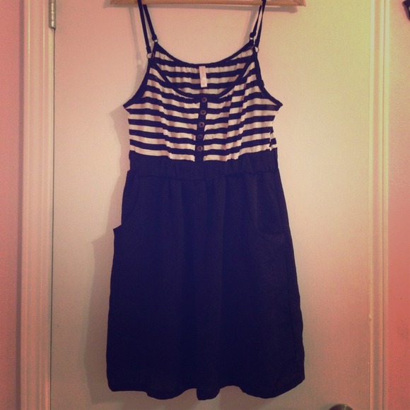 Black and white dress