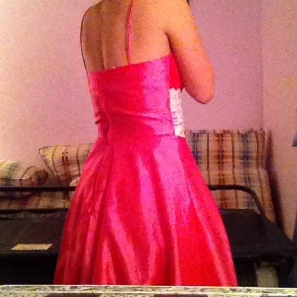 Stunning pink prom/school formal dress! - Picture 3 of 3