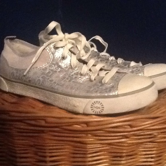 Ugg sneakers