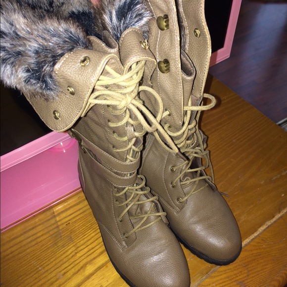 Boots - Combat boots brand new