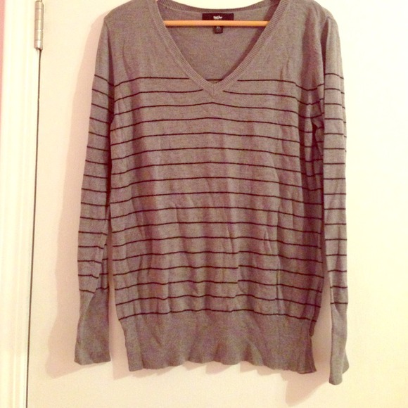 Gray sweater