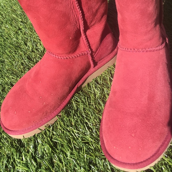 Rare / HTF Burgundy Uggs - Picture 4 of 4