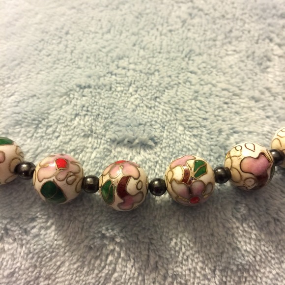 Vintage Style Bead & Hematite Necklace - Picture 2 of 3