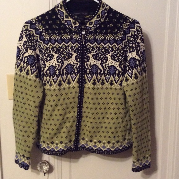 Nomadic Traders sweater