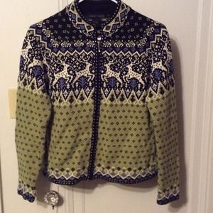 Nomadic Traders sweater