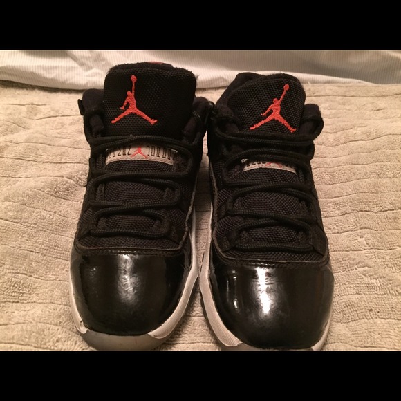 Jordan retro 11 low "Infrared"