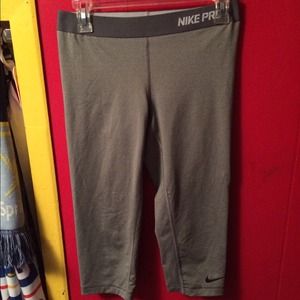 Women's Nike pro combat leggings