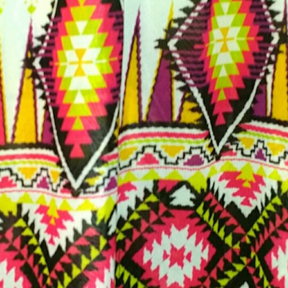 White and Aztec maxi dress - Picture 2 of 3