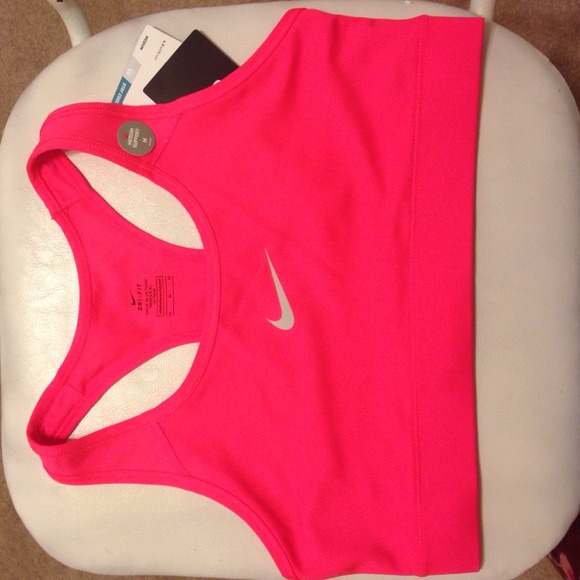 Nike Other - Medium size, medium support, dri-fit new nike bra