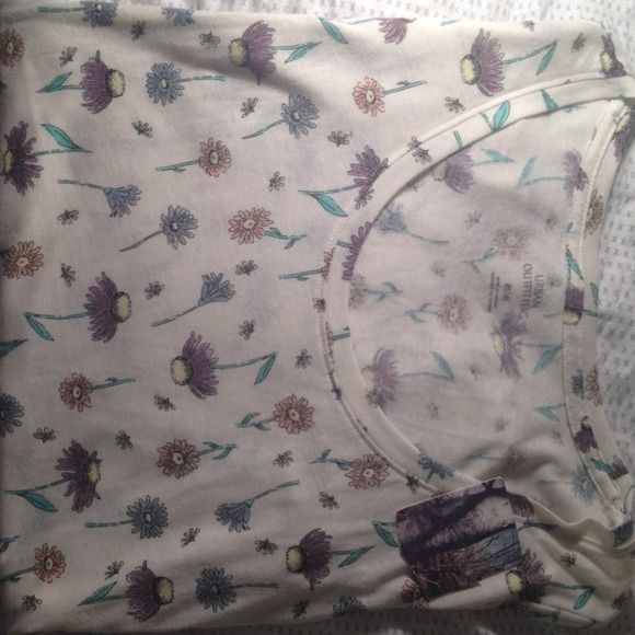 Urban outfitters daisy blouse