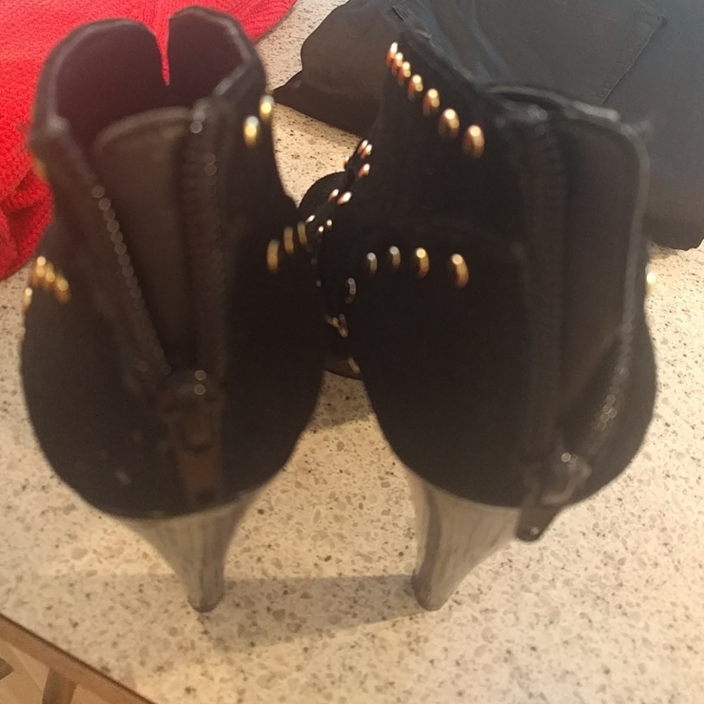 Steve Madden "P Diem" Black Platform Boots - Picture 6 of 8