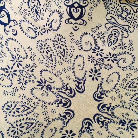 NEW Sheer Henna Print Scarf in Cream - Picture 4 of 4