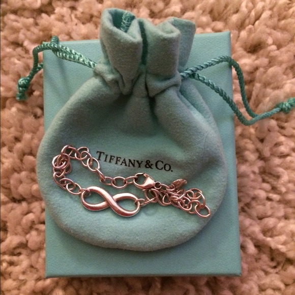 ****SOLD****Tiffany infinity bracelet