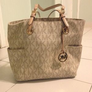 Michael Kors Tote