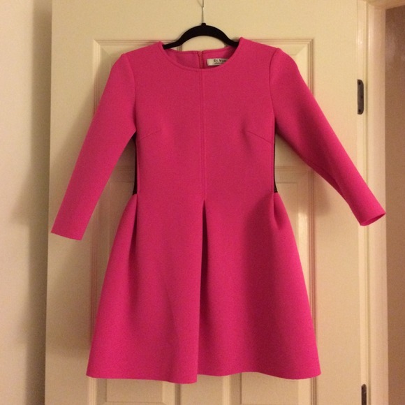 ❌SOLD❌🎉Host Pick 🎉 Hot Pink Neoprene Dress