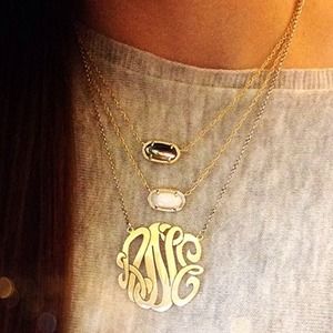 Kendra Scott mother of pearl necklace