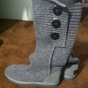 Knit Grey Ugg Boots