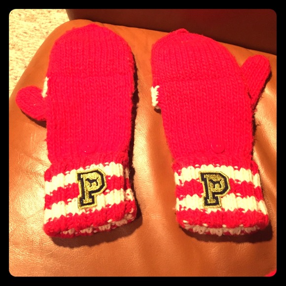 Victoria's Secret Pink: Mittens