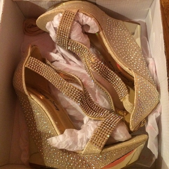 Shoes - Gold sparkly wedge Shoes - Gold sparkly wedge