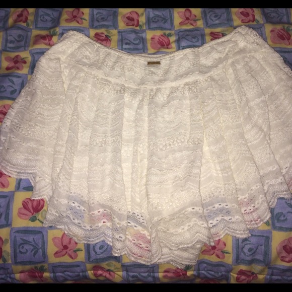 Lace shorts skirt 👌😊💕💕🎀