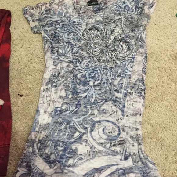 Seldom worn daytrip shirt