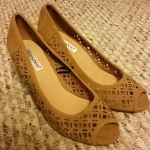 Must have Tan Open Toe Heels*PRICE DROP
