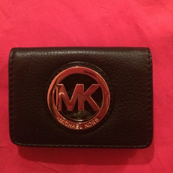 Micheal kors change wallet