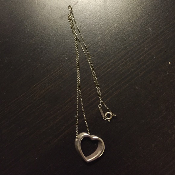 Authentic Tiffany flat open heart necklace - Picture 2 of 4