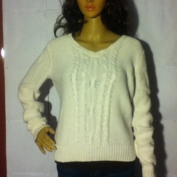 Vintage chunky cable knit sweater