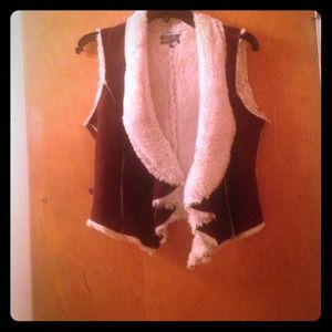 Cute brown and tan vest!