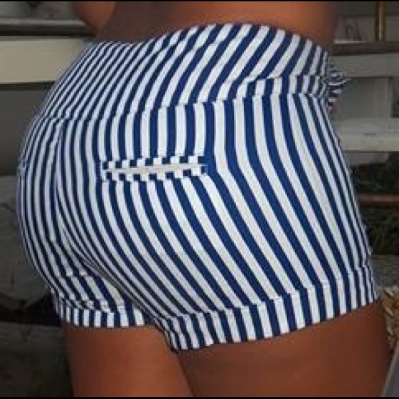 Blue and white  striped hot short - Picture 3 of 3