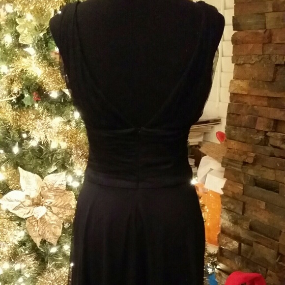 Beautiful JS Collections Dress - Picture 2 of 4