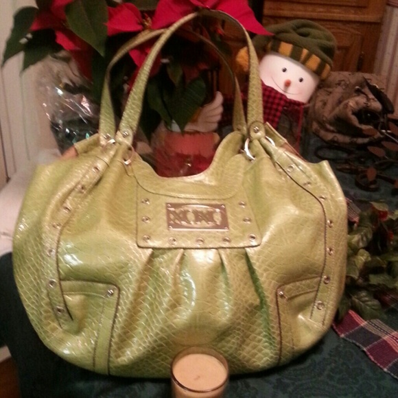 XOXO LARGE TOTE IN LIME GREEN