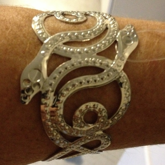 Snake cuff bracelet