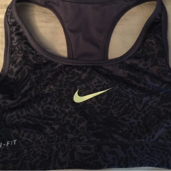 Nike Tops - Nike sports bra