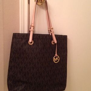 Michael Kors Tote