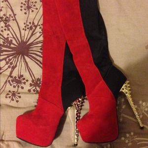 High heel boots