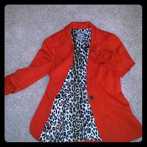 Red 3/4 sleeve blazer