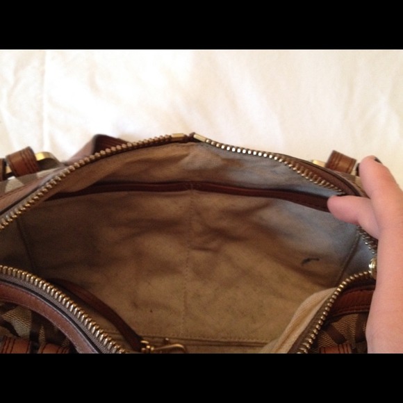 Michael Kors purse- great condition! - Picture 4 of 4