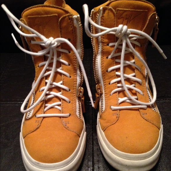 ***TRADED***Giuseppe Zanotti Orange Sneaks