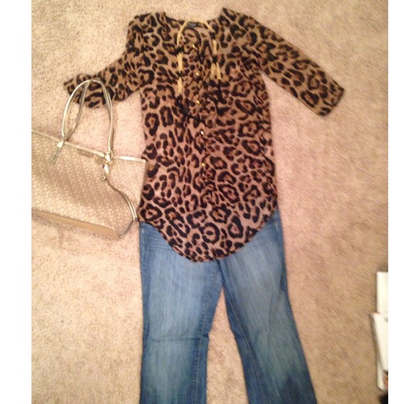 🚫sold🚫Leapord high low blouse